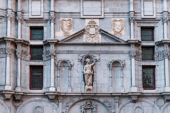 Explore Grenoble in 60 minutes with a Local