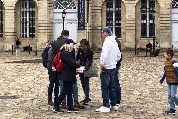 Bordeaux Small Group Guided Walking Tour