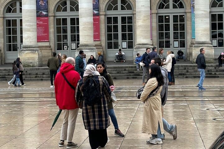 Bordeaux Small Group Guided Walking Tour