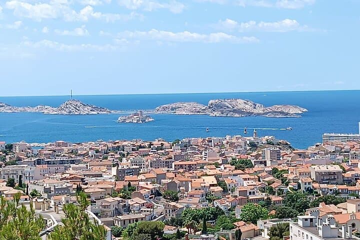 Private Tour Aix Provence and Highlights Marseille and Cassis