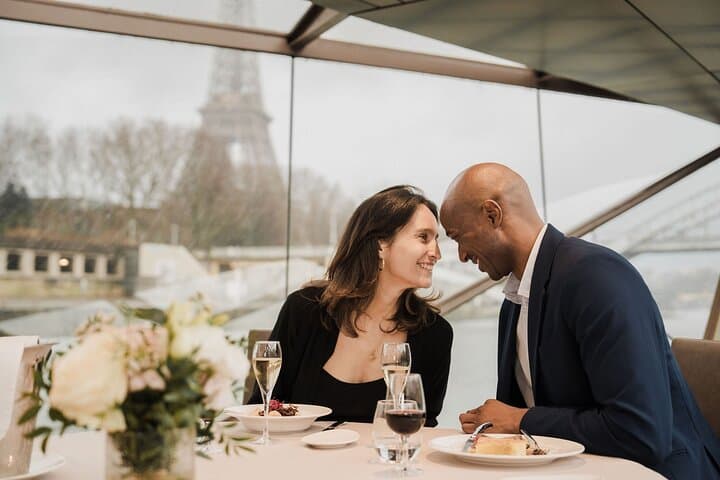 Bateaux Mouches® New Year's Eve Special Dinner Cruise in Paris