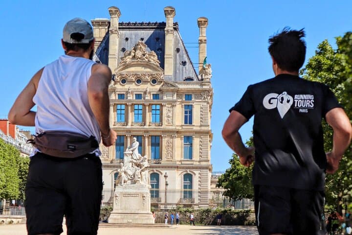Run the Paris Main Sights with a Local: 8K Group Running Tour