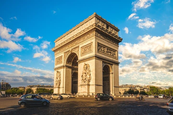 Guided Tour of the Champs-Élysées with Arc de Triomphe Tickets