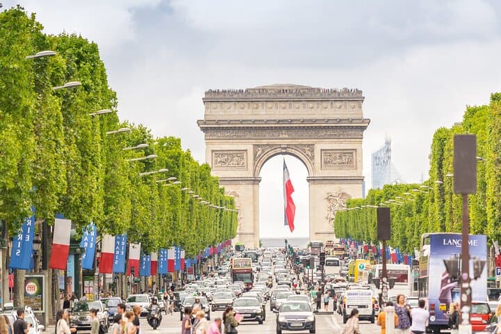Guided Tour of the Champs-Élysées with Arc de Triomphe Tickets