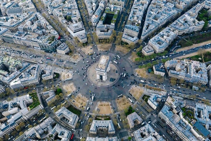 Guided Tour of the Champs-Élysées with Arc de Triomphe Tickets