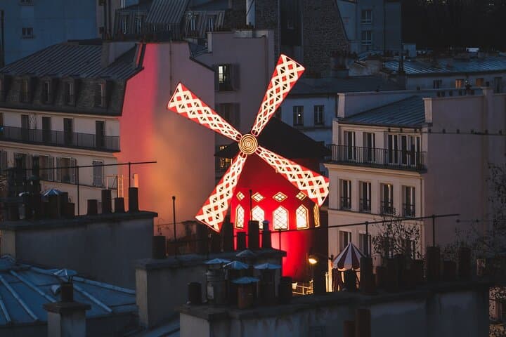 Paris Montmartre: Street Art, Walking Tour & French Drink Tasting