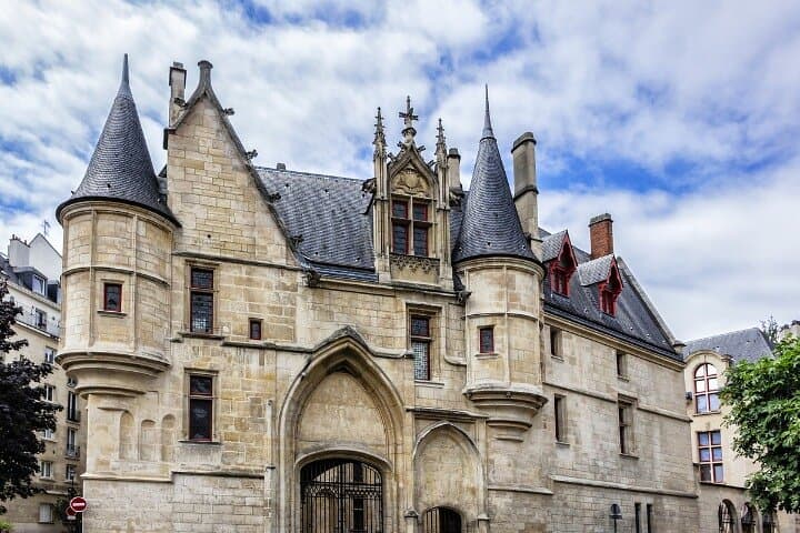 Le Marais Paris Self Guided Walking Tour