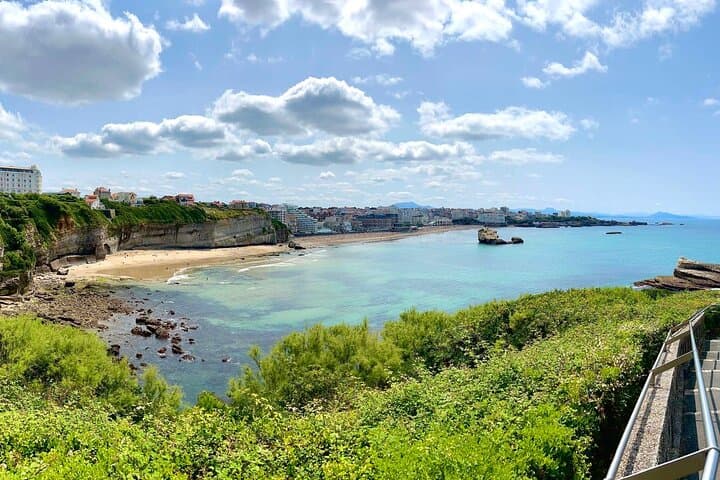Biarritz: Visit Bayonne & Espelette Private Tour