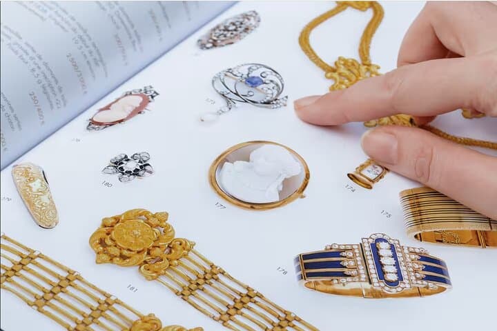 Discover Hidden World of Parisian Auctions — By the Opéra Garnier