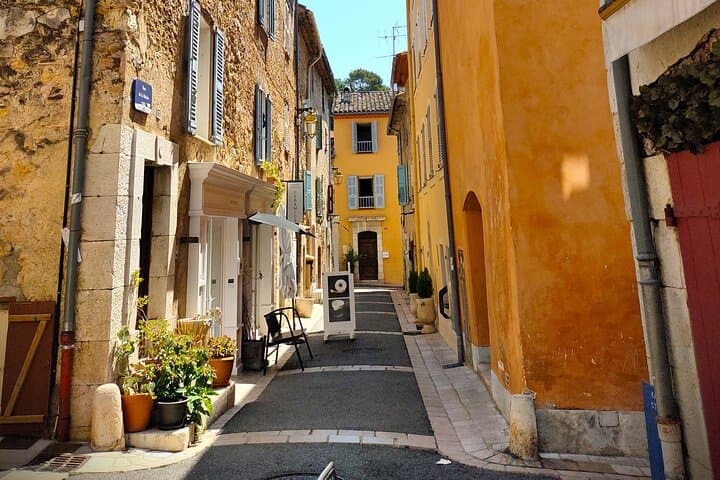French Riviera countryside day tour: St Paul de Vence & Grasse