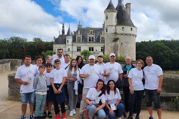 Loire Valley Castles with Wine Tasting daytrip from Paris