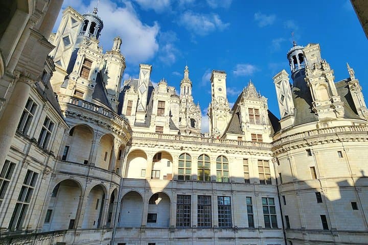 Loire Valley Castles with Wine Tasting daytrip from Paris