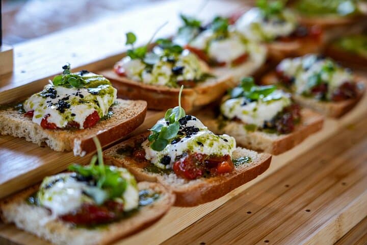 Unlimited brunch cruise on the Seine