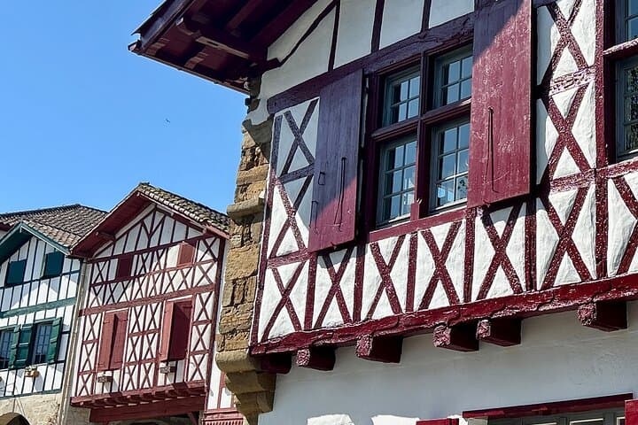Explore Biarritz: 3-Day Private Minivan Tour