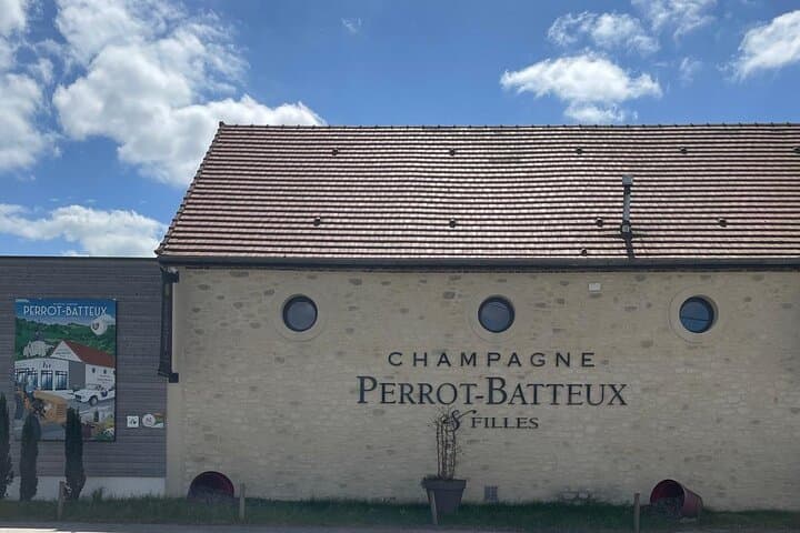 Transfer from Paris to Reims or Epernay