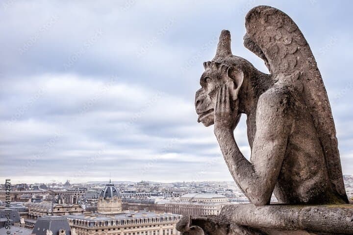 Paris Notre Dame Cathedral and Île de la Cité Guided Walking Tour