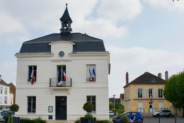 Auvers-sur-Oise: Van Gogh Self guided walking tour with an APP