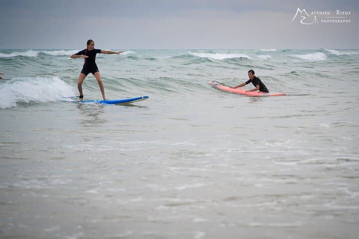 Surf lessons beginners in the Basque Country