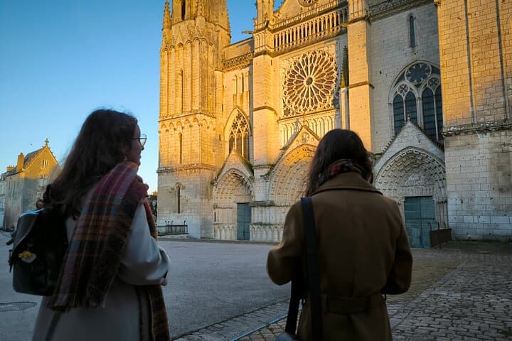 Poitiers: Historic City Center Private Tour