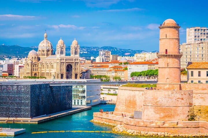 Private direct transfer from Saint Tropez to Marseille