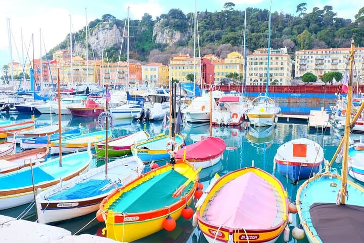 Private One-way Transfer From Cannes to Nice, 2h Stop in Antibes
