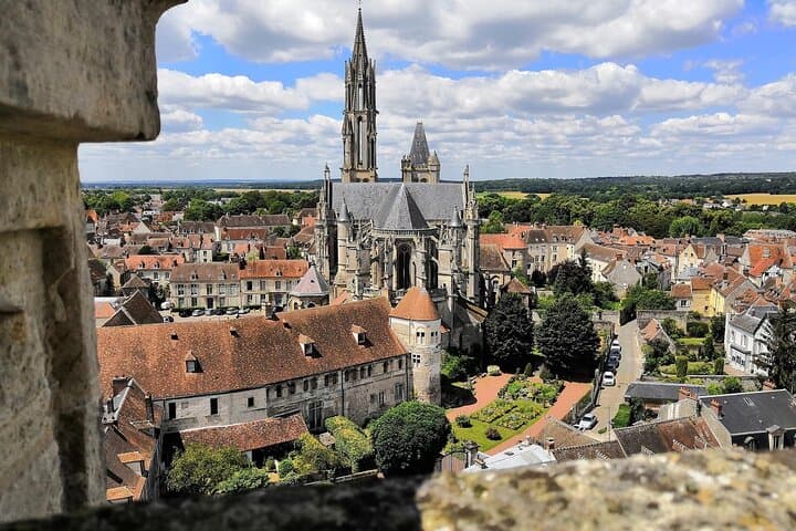 Château de Compiègne, Pierrefonds and Medieval Senlis Tour