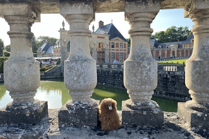 Private Vaux-le-Vicomte Candlelight Half-Day Escape from Paris