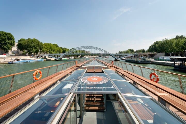 Seine River Cruise flexible ticket with Audio in Paris - 1 Hour