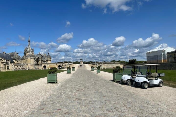 Royal getaway to the Domaine de Chantilly in Van Premium