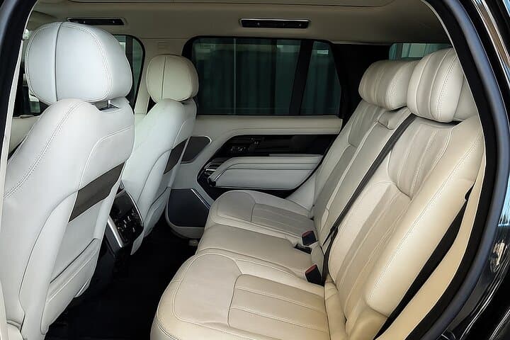Private Transfer from Aix-en-Provence to Nice – Premium Service