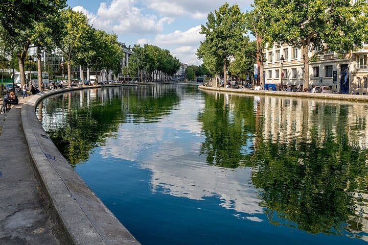 Paris Kids Quest: Family Walking Adventure