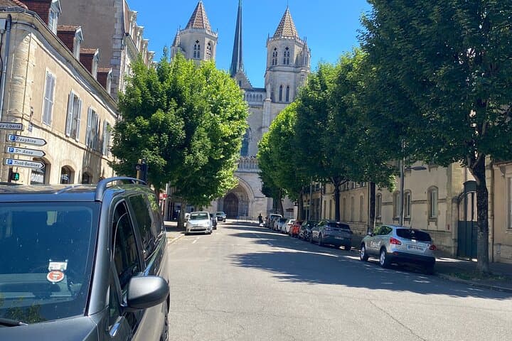 Private Transfer from Paris to Beaune or Dijon