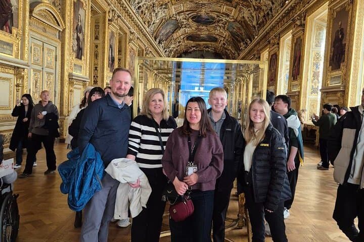 Louvre Masterpieces & Hidden Gems | Private Tailored Tour