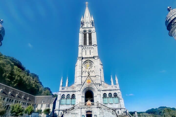 Personalized Full Day Tour of Lourdes