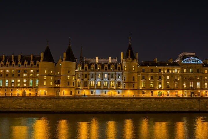 Paris MegaPass: Top Attractions & Seine Cruise