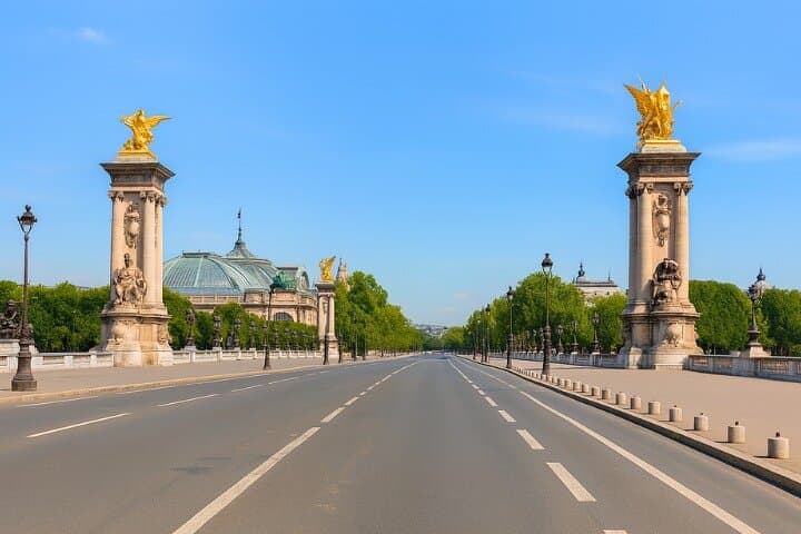 Explore Napoleon’s Paris Self Guided Walking Tour with an APP