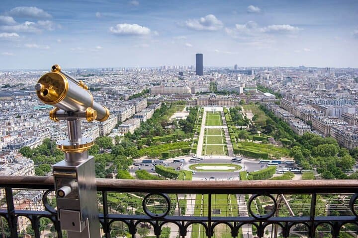 Eiffel Tower Hosted Entry and Seine River Cruise