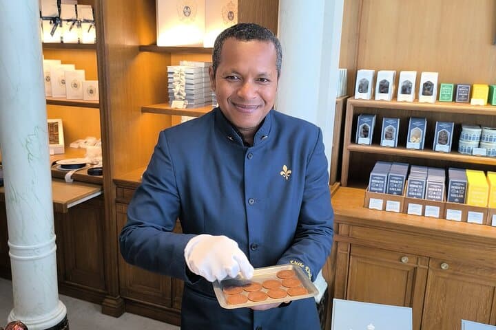 Private Saint-Germain Chocolate, Pastries & Macaron Walking Tour