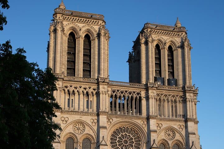 Discovering the Heart of Paris in a Day Private Experience