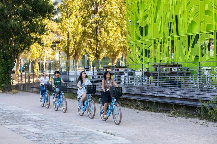 City bike tour by ComhiC - The Highlights - 3h