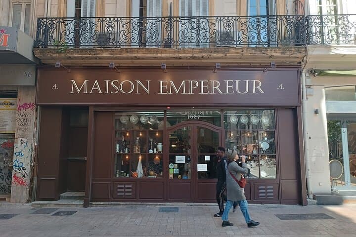 House Emperor: Oldest hardware store DE France
