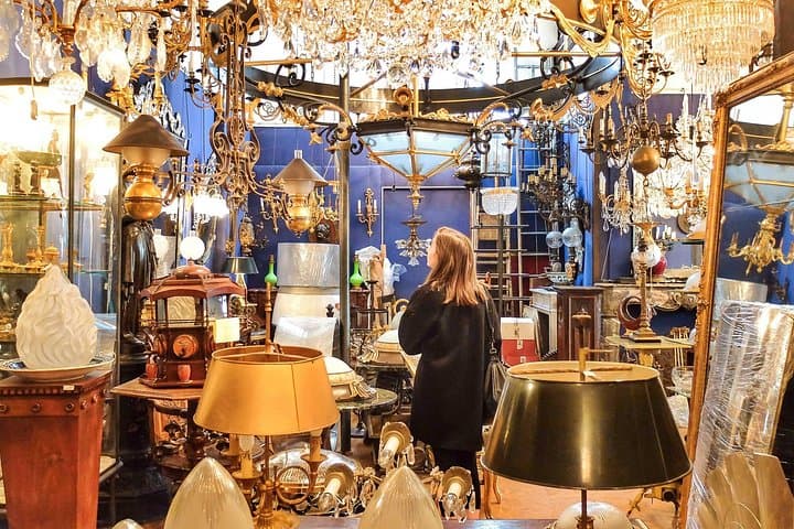 Private Flea Market Tour at Les Puces