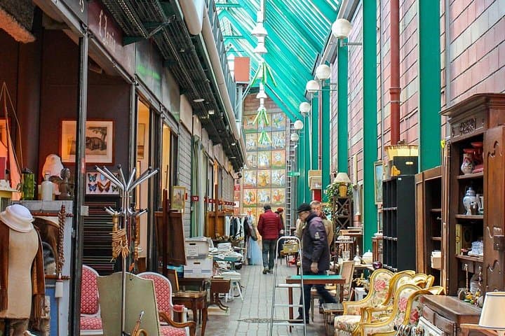 Private Flea Market Tour at Les Puces