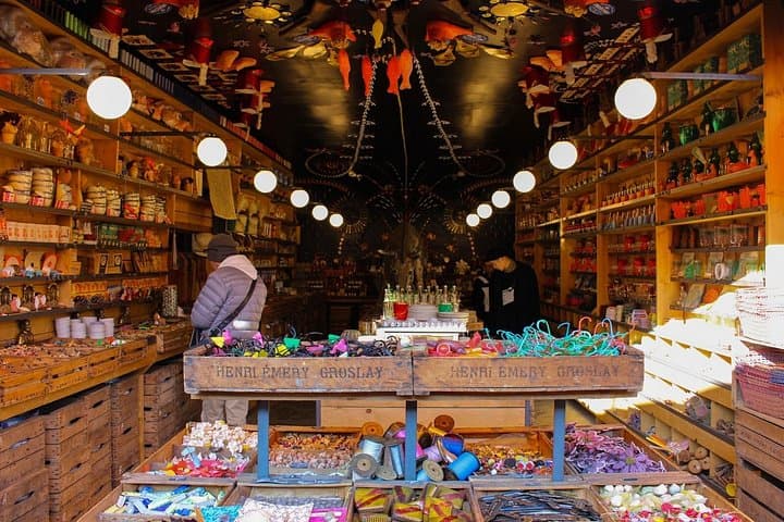 Private Flea Market Tour at Les Puces
