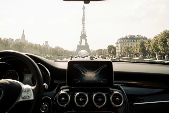Private Transfer from Airport to Paris