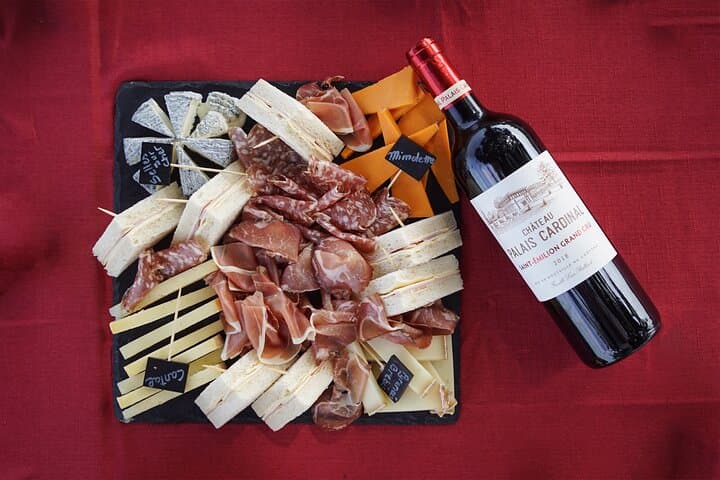 Bordeaux Food Tour - Market Walk & Local Tastings