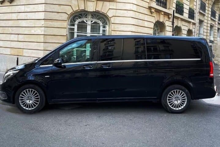 Private Transfer Paris ↔ CDG/ORY Airport - Luxury Sedan or VAN