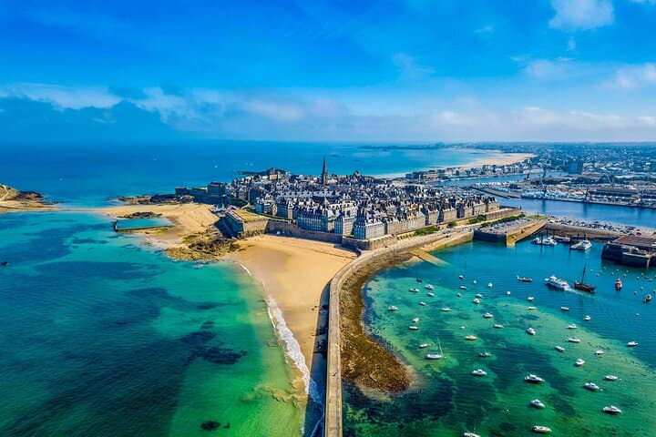 Saint-Malo Walking Tour with Audioguide on Your Smartphone