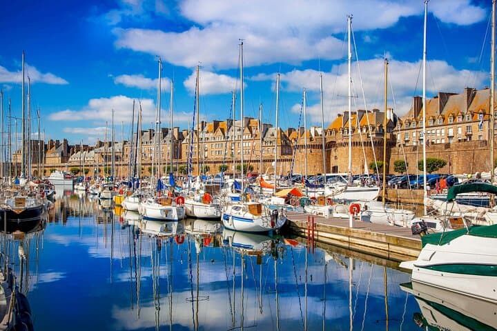 Saint-Malo Walking Tour with Audioguide on Your Smartphone