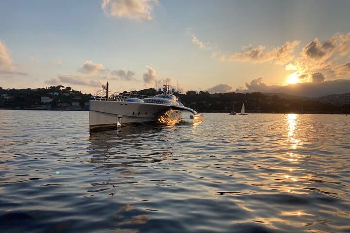 October - Sunset light - admiring the luxury yachts in the bay